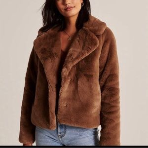 Abercrombie faux fur coat - Small